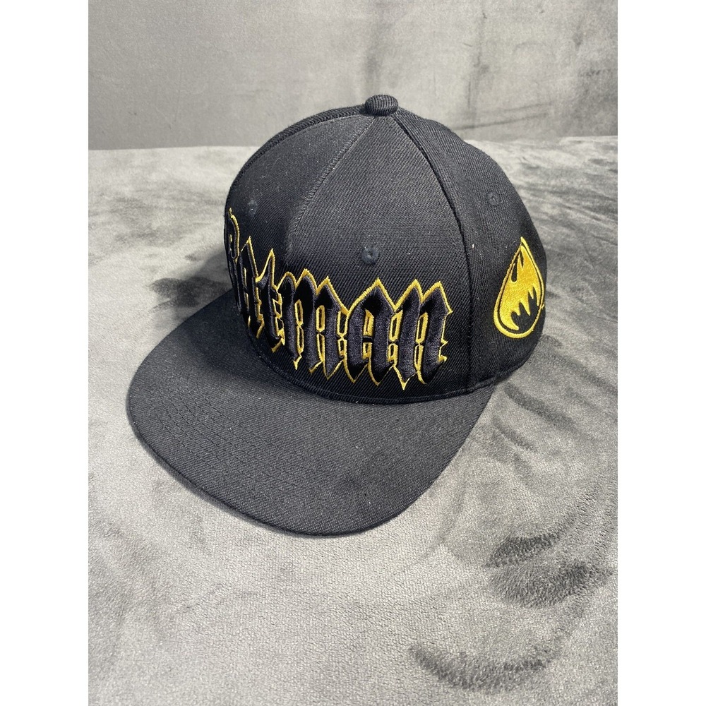 Batman Hat Cap Strap Back Black DC Comics Logo Movie Super Hero Bat Signal - Picture 2 of 8